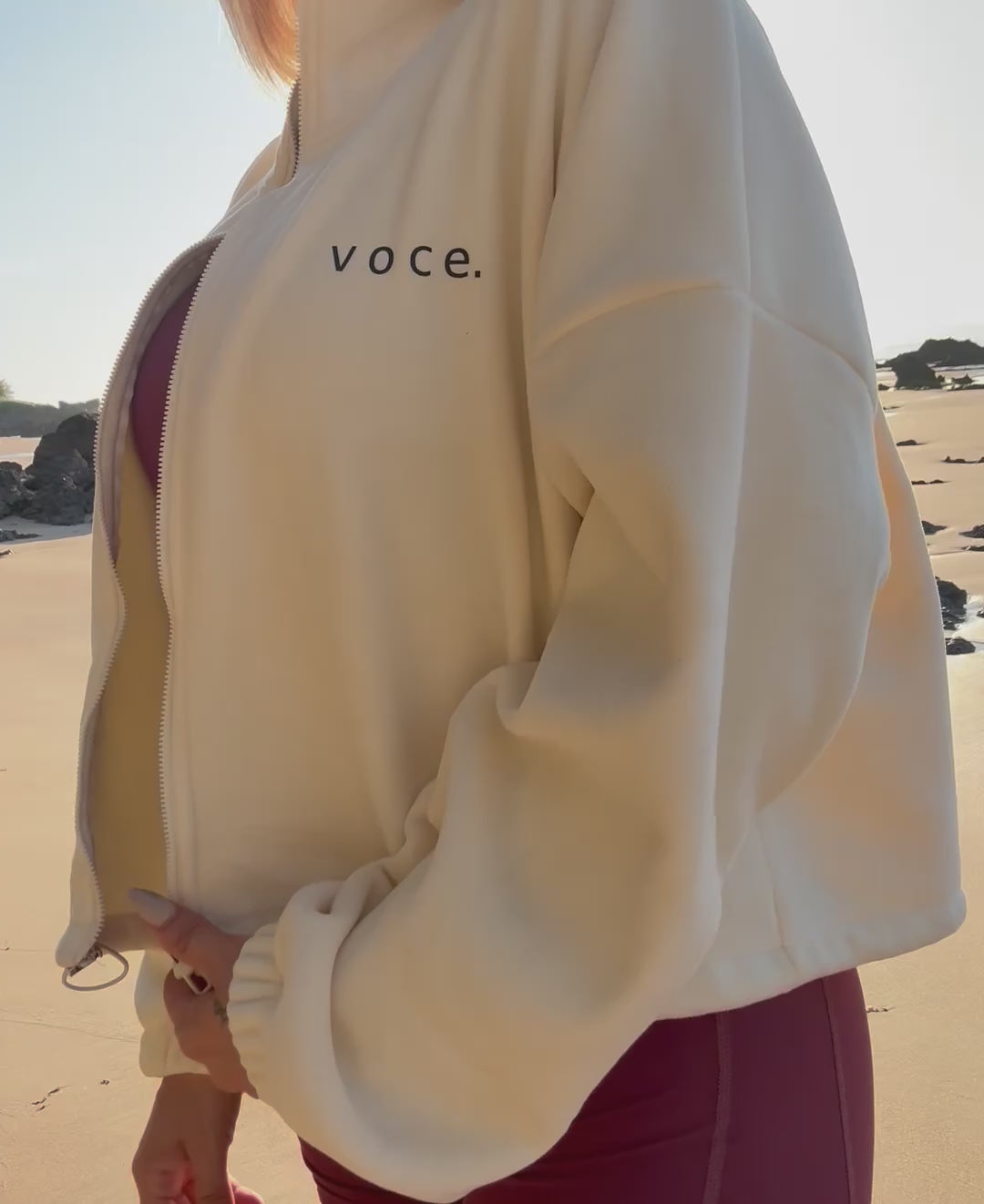 SANDRA by v o c e.